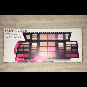ESTEE LAUDER MAKEUP BOX
